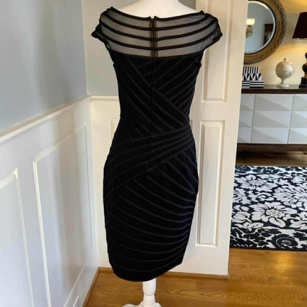 Tadashi Shoji Cocktail Dress LBD Day to Night Black Size Small - Picture 7 of 7